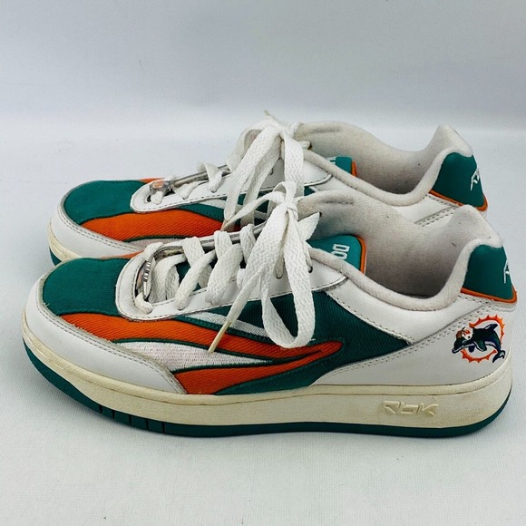 Athletic_Shoes